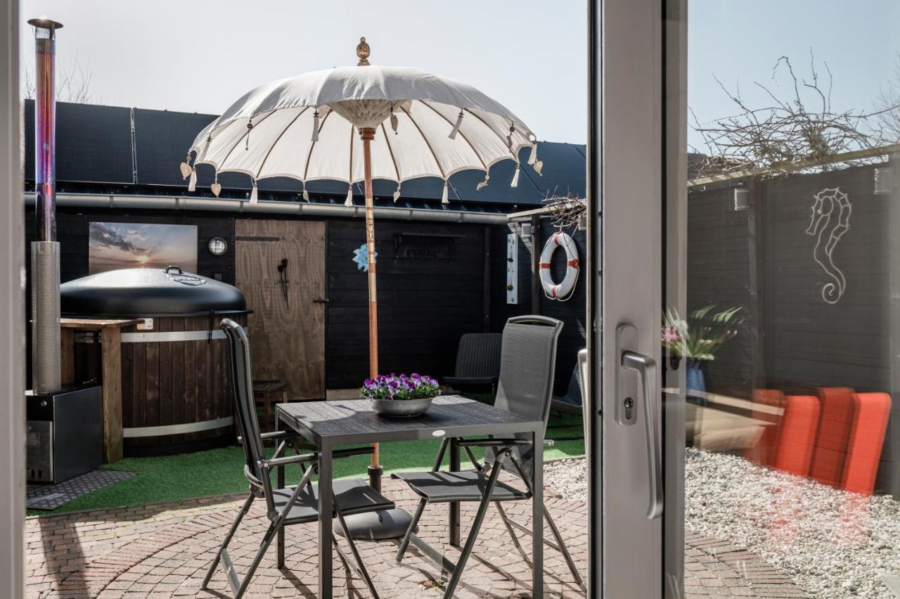 Strandhuis De Zeeparel Met Hottub Petten Eksteriør billede