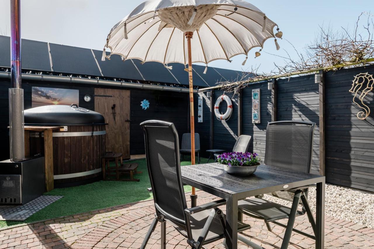 Strandhuis De Zeeparel Met Hottub Petten Eksteriør billede